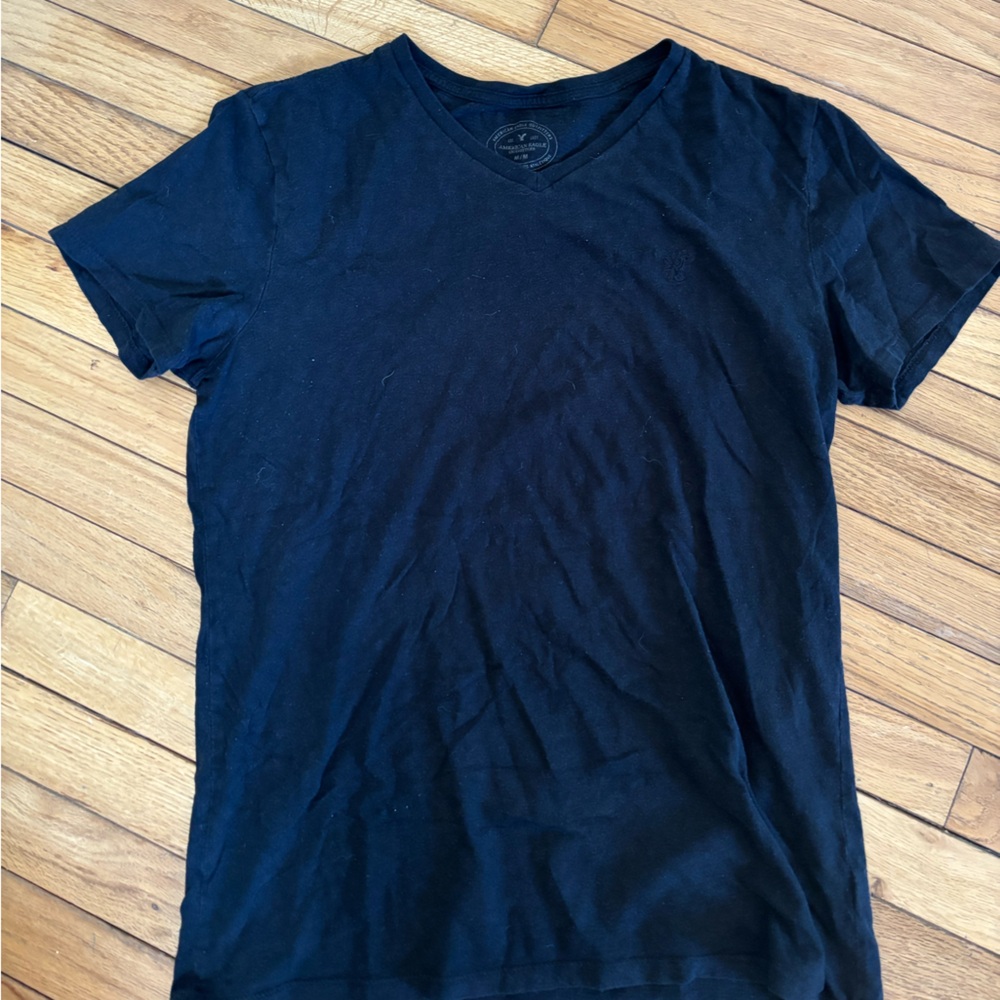 American Eagle Outfitters Black V-Neck Tee
